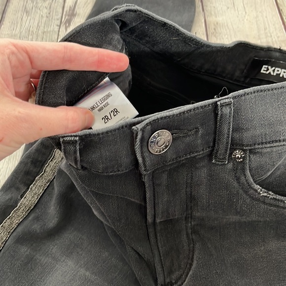 Express High-Rise Ankle Legging Jeans - Picture 5 of 6